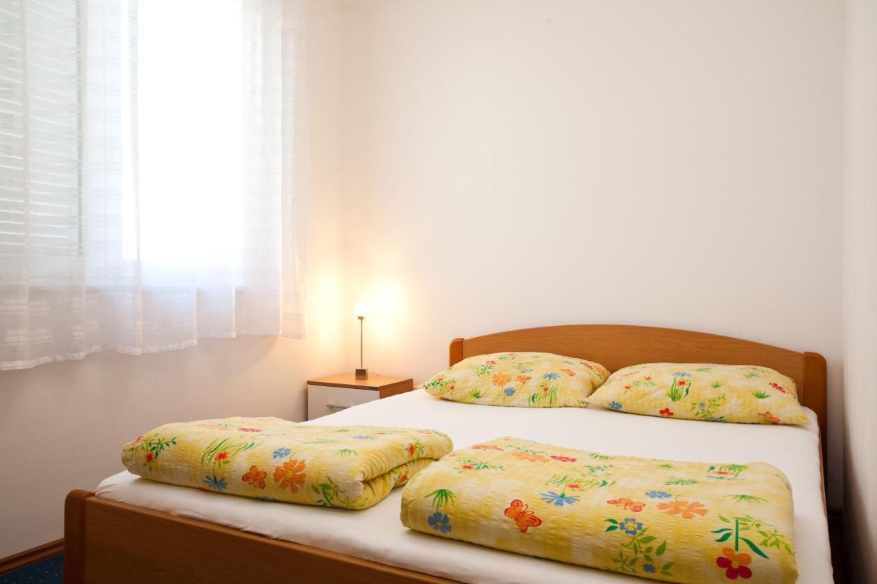 Apartments Glibo Near The Sea And Town Center! Krk Town Εξωτερικό φωτογραφία
