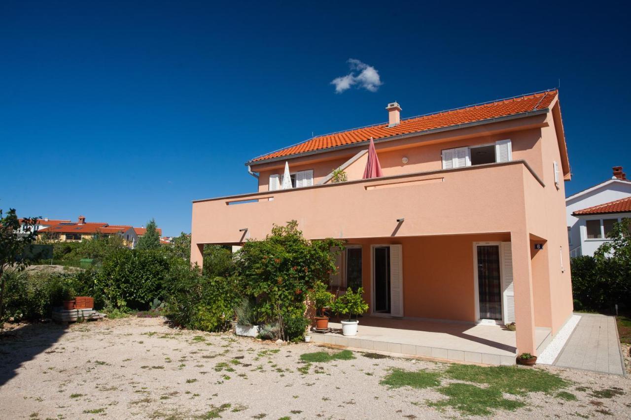 Apartments Glibo Near The Sea And Town Center! Krk Town Εξωτερικό φωτογραφία